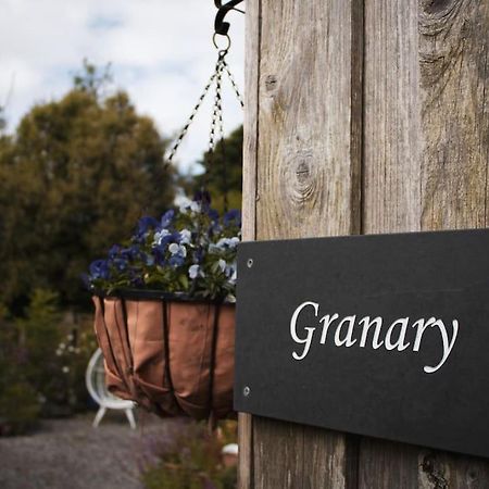 The Granary Appartement Barbrook Buitenkant foto