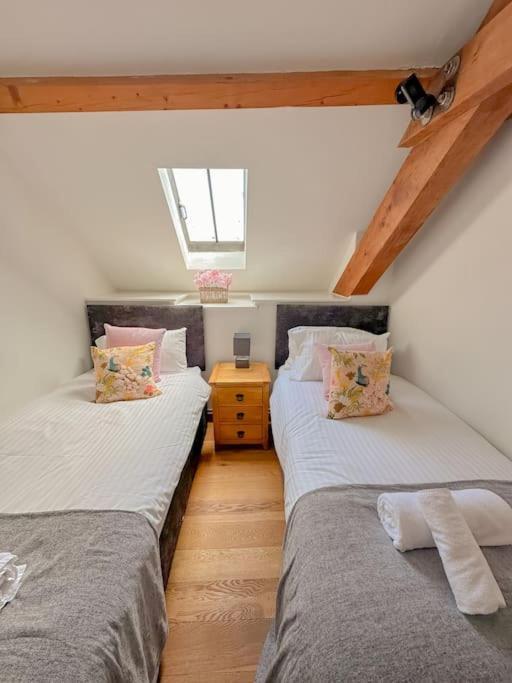 The Granary Appartement Barbrook Buitenkant foto