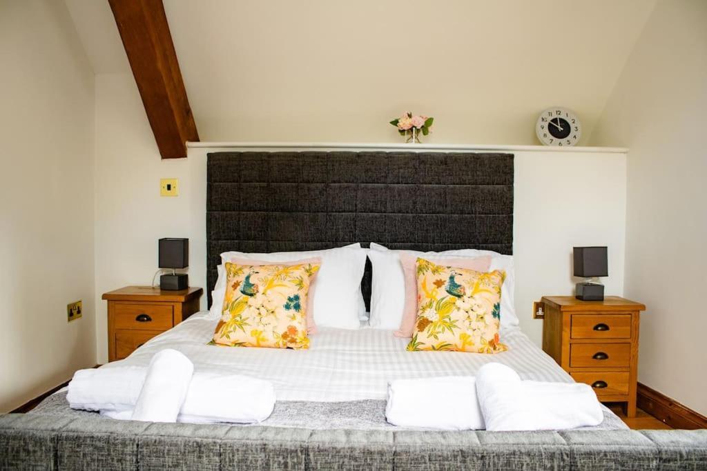 The Granary Appartement Barbrook Buitenkant foto
