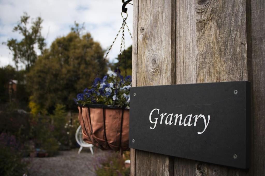 The Granary Appartement Barbrook Buitenkant foto